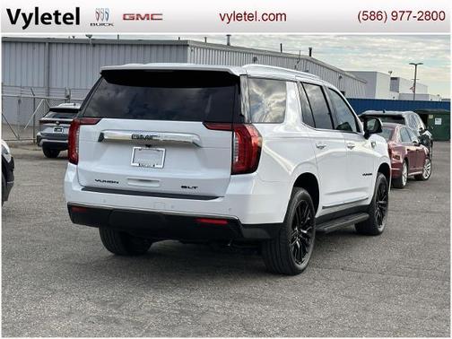 2023 GMC Yukon SLT