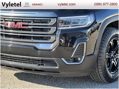 2023 GMC Acadia AT4