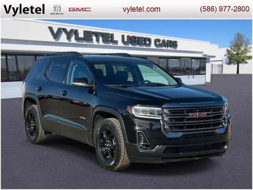 2023 GMC Acadia AT4