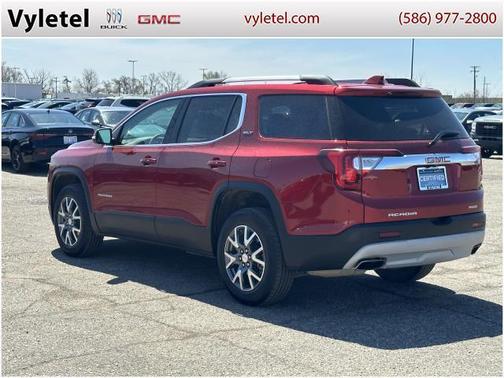 2023 GMC Acadia SLT