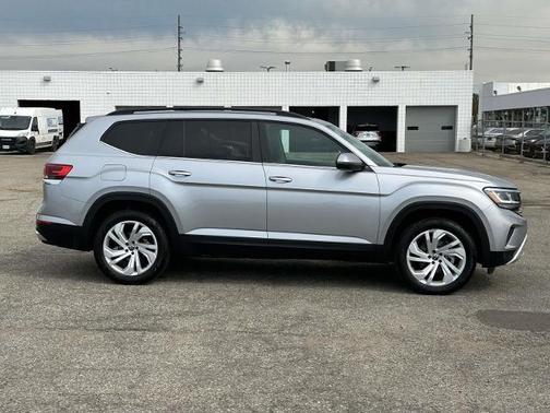 2022 Volkswagen Atlas 3.6L SE w/Technology