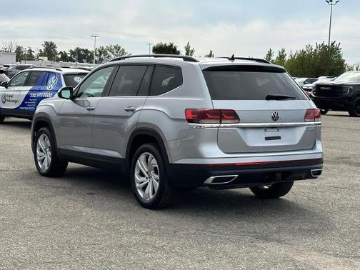2022 Volkswagen Atlas 3.6L SE w/Technology