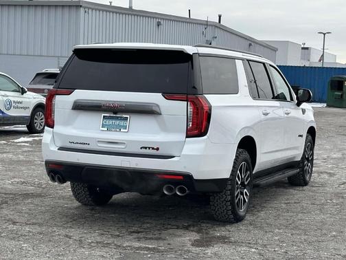 2023 GMC Yukon XL AT4