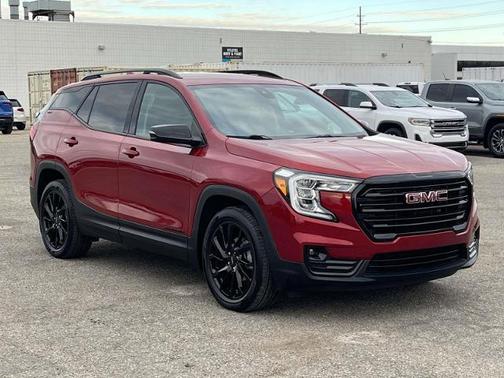 2023 GMC Terrain SLT