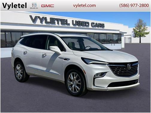 2022 Buick Enclave Essence