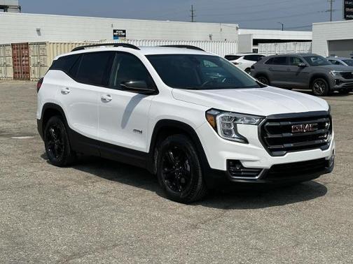 2022 GMC Terrain AT4