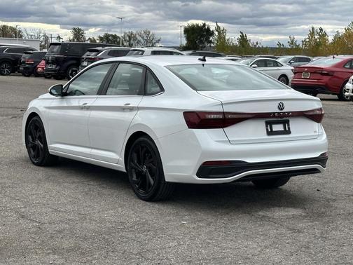 2025 Volkswagen Jetta 1.5T SE