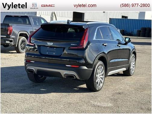 2023 Cadillac XT4 Premium Luxury