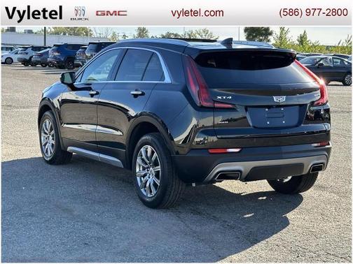 2023 Cadillac XT4 Premium Luxury