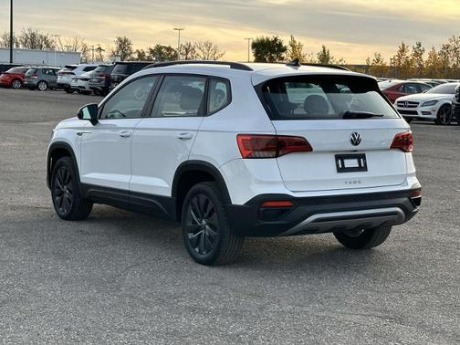2022 Volkswagen Taos 1.5T S