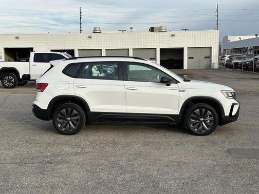 2022 Volkswagen Taos 1.5T S