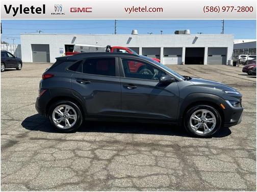2022 Hyundai KONA SEL