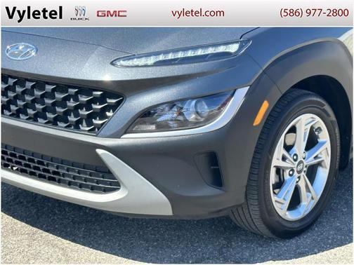2022 Hyundai KONA SEL