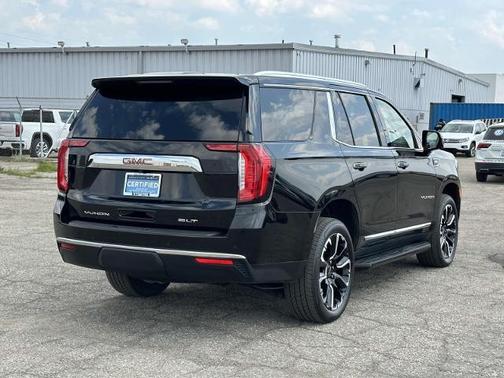 2022 GMC Yukon SLT