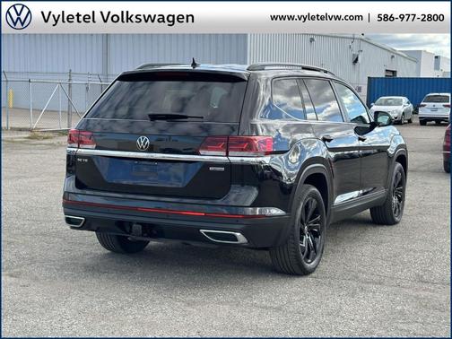 2022 Volkswagen Atlas 3.6L SE w/Technology