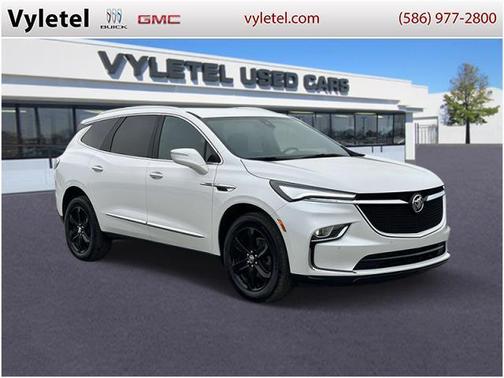 2024 Buick Enclave Essence