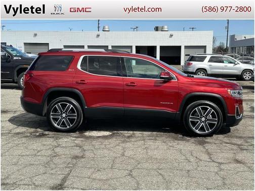 2023 GMC Acadia SLT