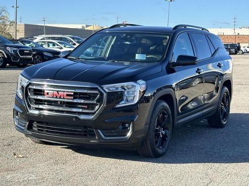 2023 GMC Terrain AT4