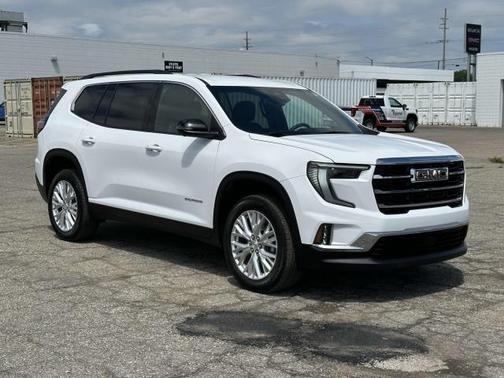 2024 GMC Acadia Elevation