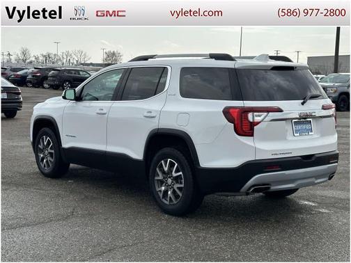 2022 GMC Acadia SLE