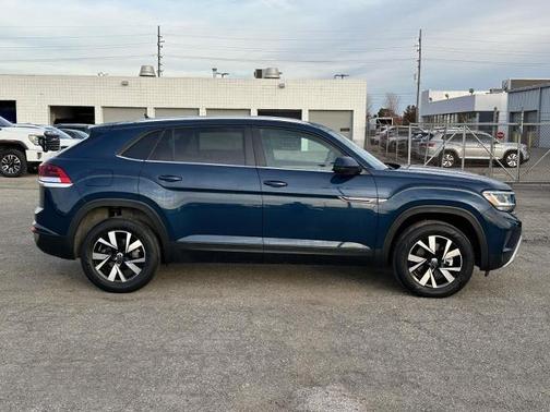 2023 Volkswagen Atlas Cross Sport 2.0T SE
