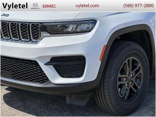 2022 Jeep Grand Cherokee Laredo