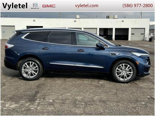 2024 Buick Enclave Essence