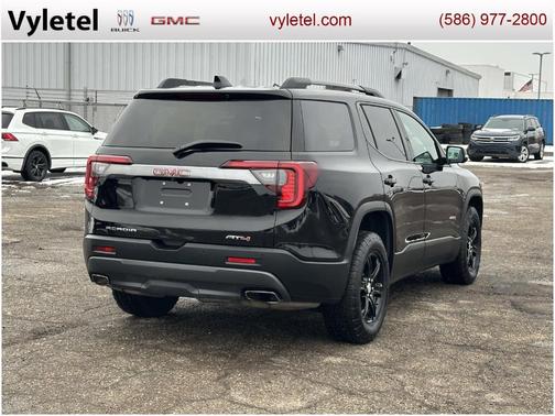 2023 GMC Acadia AT4