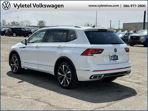 2024 Volkswagen Tiguan 2.0T SEL R-Line