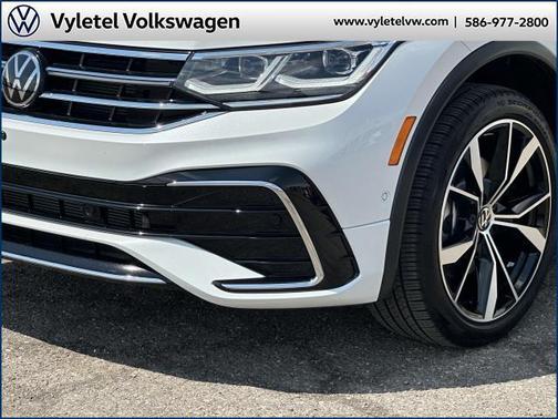 2024 Volkswagen Tiguan 2.0T SEL R-Line