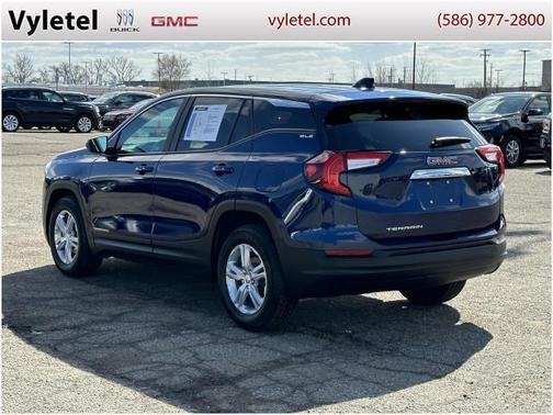 2022 GMC Terrain SLE