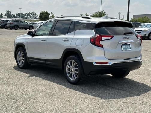 2022 GMC Terrain SLT