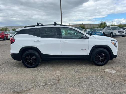 2022 GMC Terrain AT4