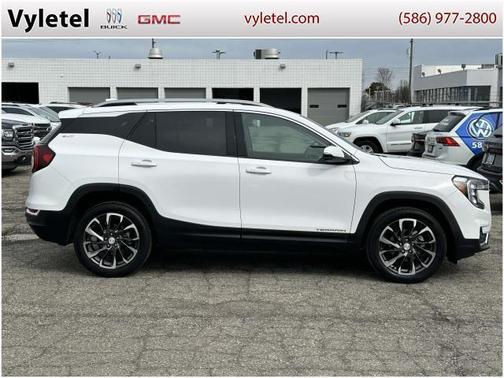 2022 GMC Terrain SLT