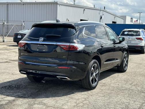 2022 Buick Enclave Essence