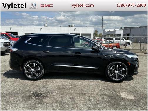2022 Buick Enclave Essence