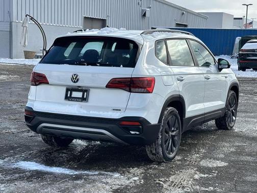 2022 Volkswagen Taos 1.5T S