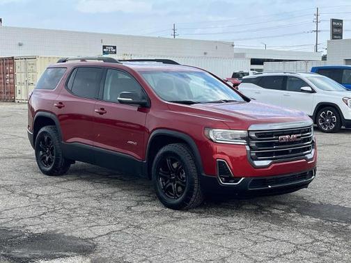 2023 GMC Acadia AT4