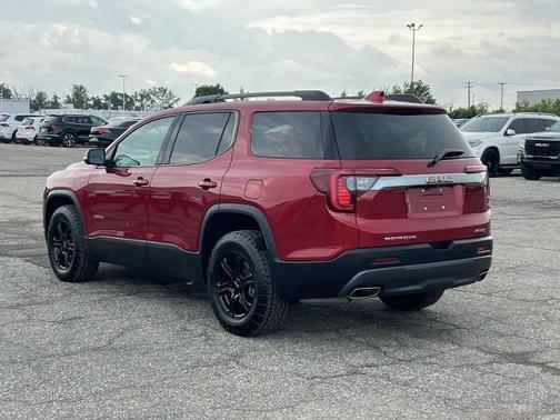 2023 GMC Acadia AT4