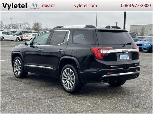 2023 GMC Acadia Denali