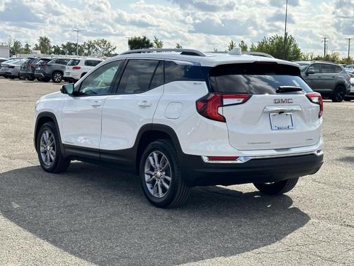 2023 GMC Terrain SLT