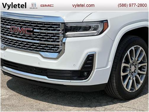 2023 GMC Acadia Denali