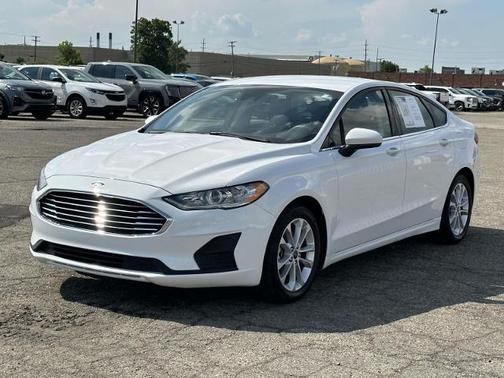 2020 Ford Fusion SE
