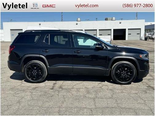 2023 GMC Acadia SLT