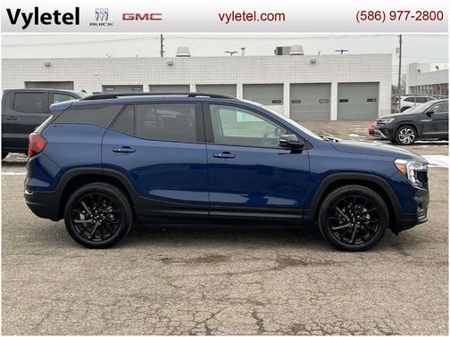 2023 GMC Terrain SLT