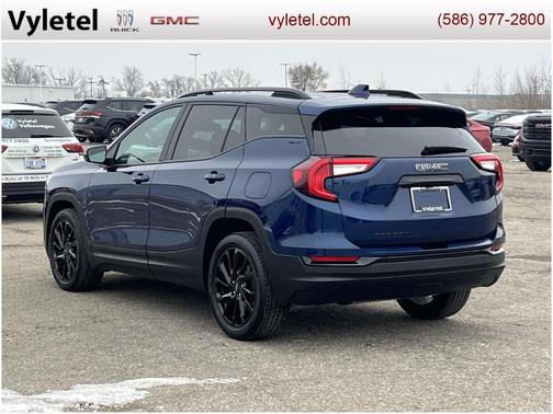 2023 GMC Terrain SLT
