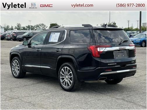 2023 GMC Acadia Denali