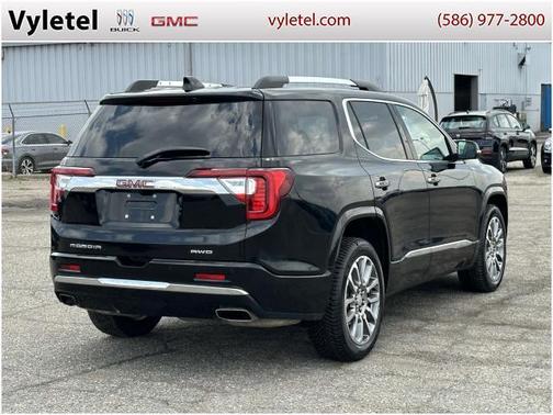 2023 GMC Acadia Denali
