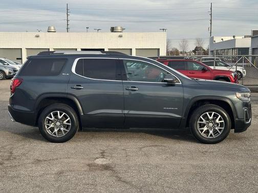 2020 GMC Acadia SLE