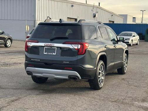 2020 GMC Acadia SLE